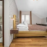 Szálloda Maxplaza Nagyszombat