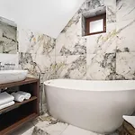 Szálloda Maxplaza 4*