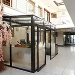 Maxplaza 4*
