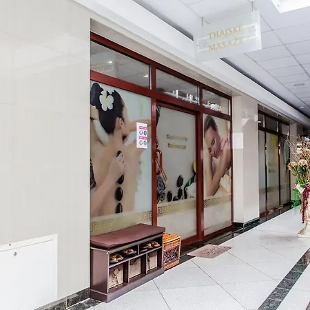 Maxplaza 4* Τρνάβα