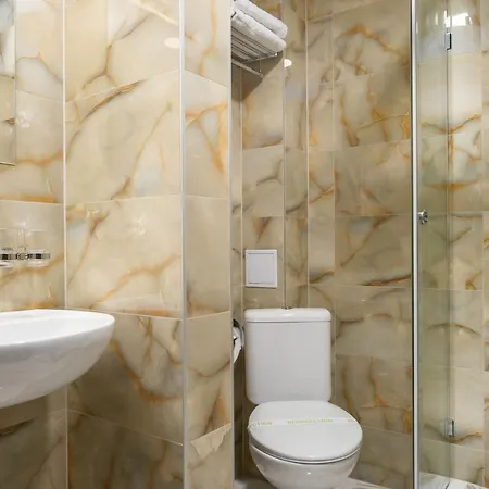 Maxplaza Hotel