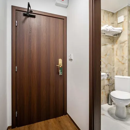 Maxplaza Ξενοδοχείο Τρνάβα