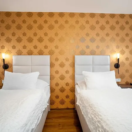 Hotel Maxplaza
