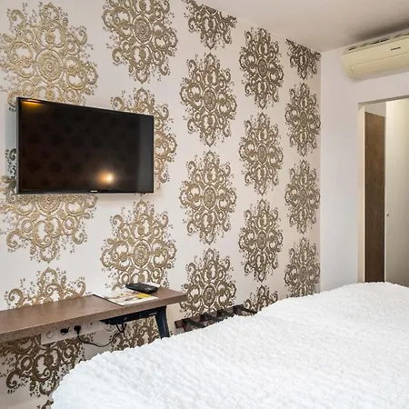 Ξενοδοχείο Maxplaza Τρνάβα