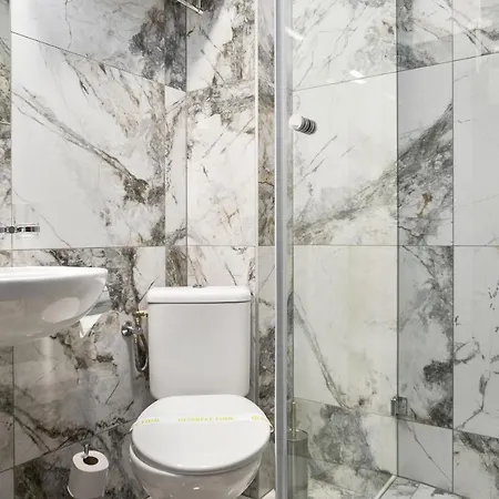 Maxplaza Hotel 4*