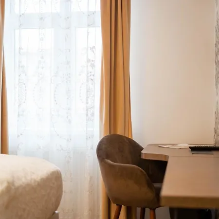 Maxplaza Τρνάβα