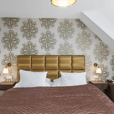 Ξενοδοχείο Maxplaza 4*