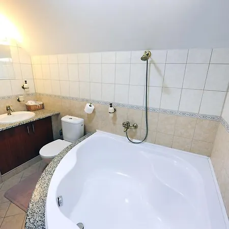 Maxplaza Hotel