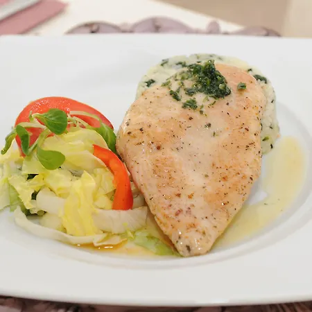 Maxplaza Τρνάβα