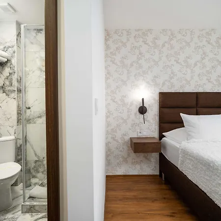 Maxplaza Ξενοδοχείο Τρνάβα