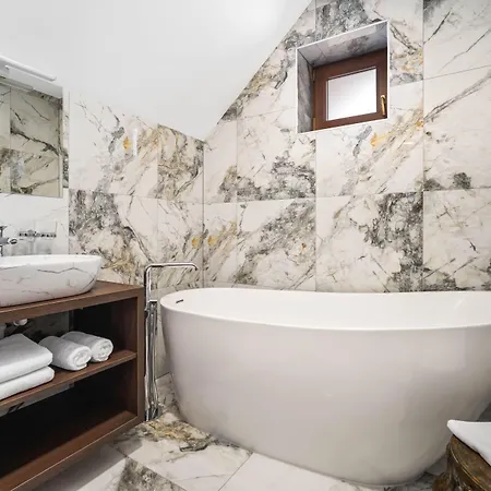 Ξενοδοχείο Maxplaza 4*